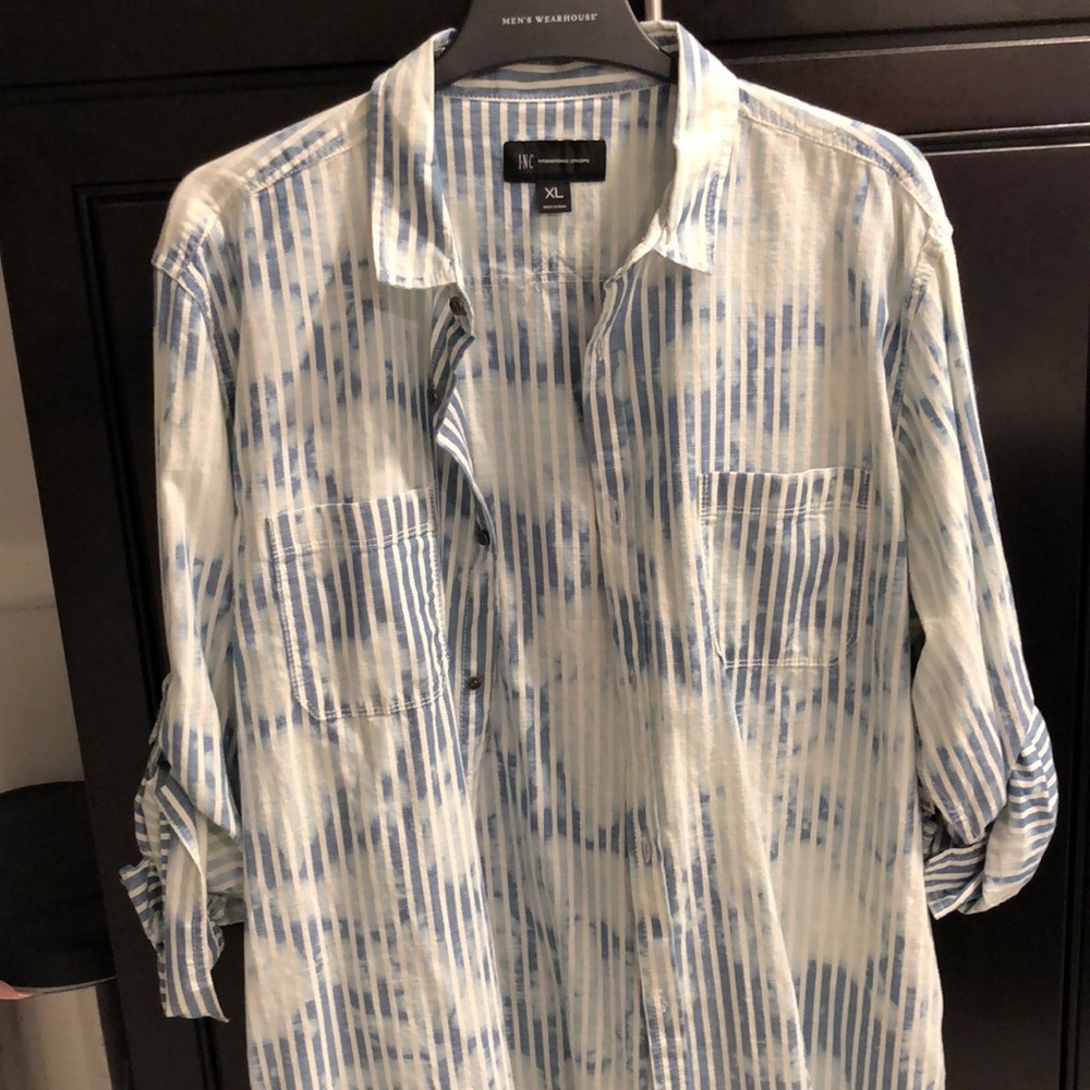 Men’s Button down 👕